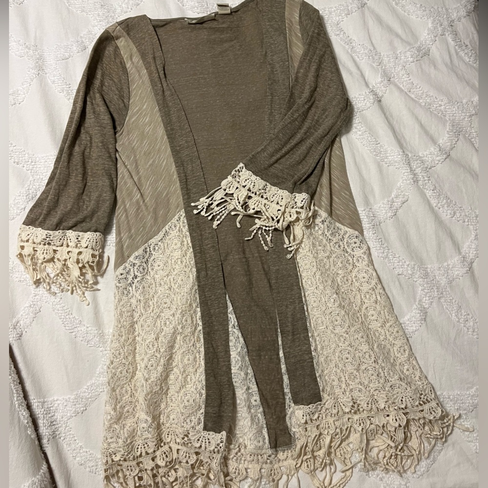 Gimmicks by BKE Cardigan